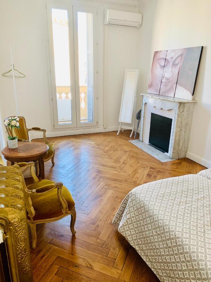 Appartment Le Charme Du Bourgeois Nizza Esterno foto